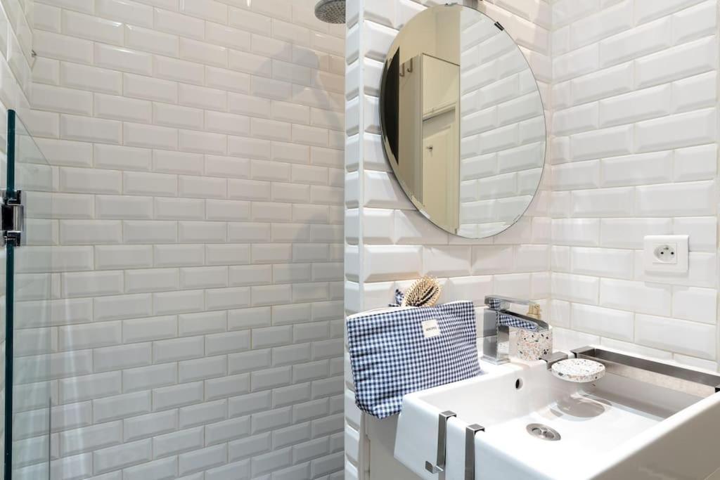 Appartement Magnifique Et Relaxant Avec Sauna Paris Exteriör bild